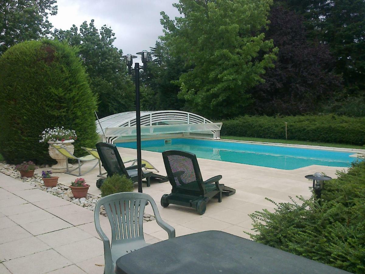 Bed and Breakfast Les écureuils Tramoyes Esterno foto
